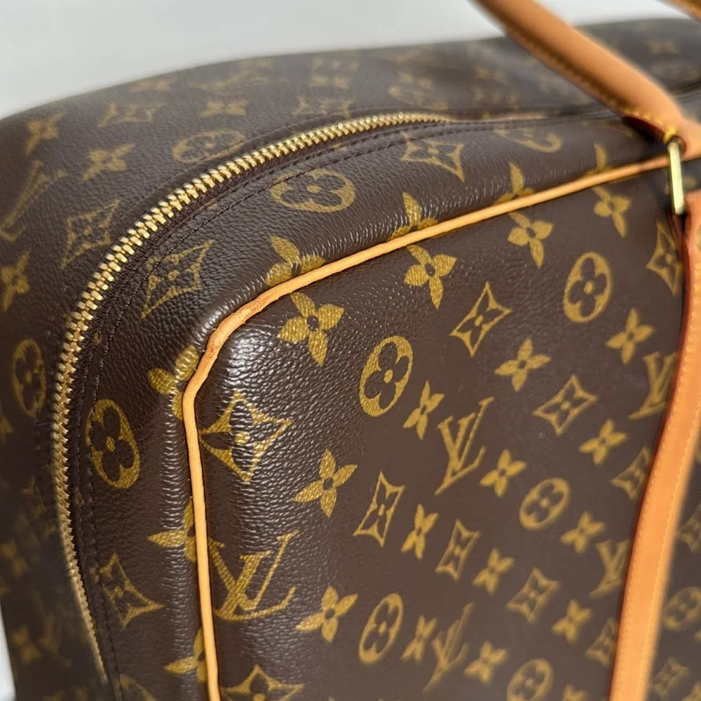 Louis Vuitton Luxury Brown Monogram Luggage Bag in Excellent Condition